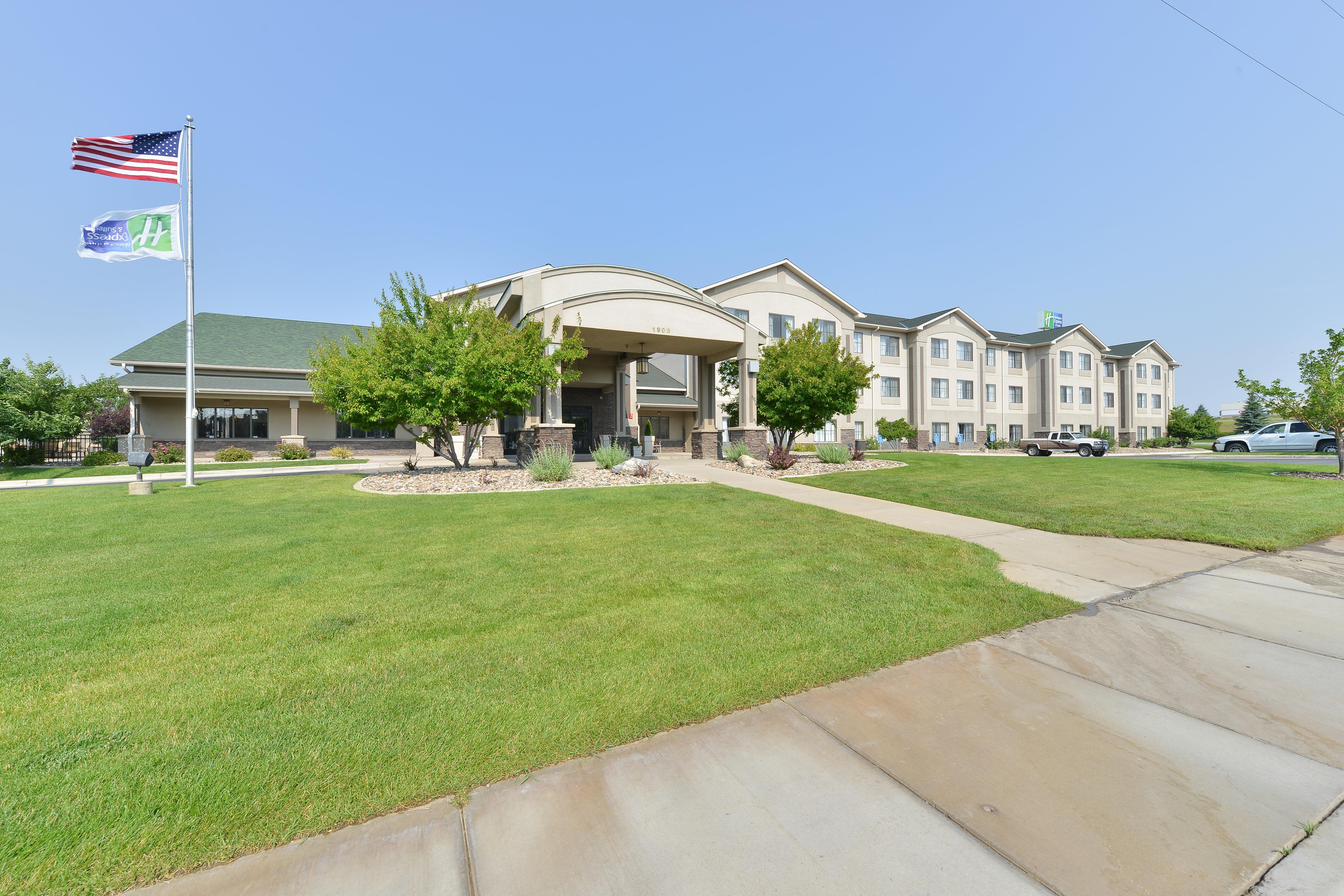 Holiday Inn Express Hotel & Suites Gillette By Ihg Exterior photo